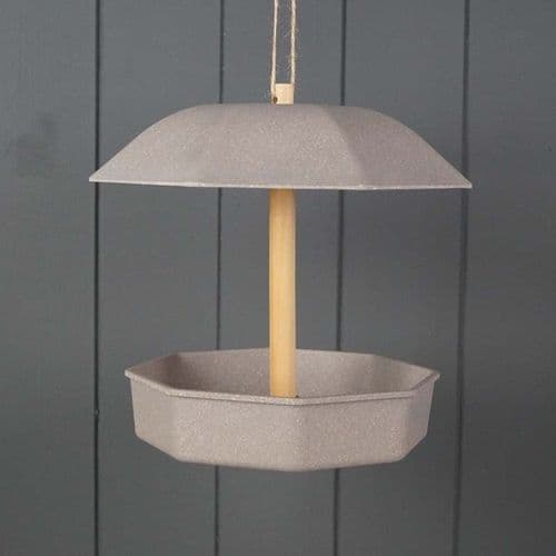Earthy Sustainable Mealworm Feeder - Straw