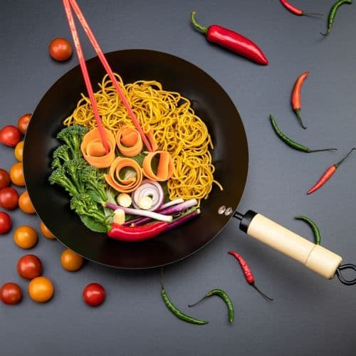 FIRST CHOICE Non Stick Wok With Wooden Handle - 30cm