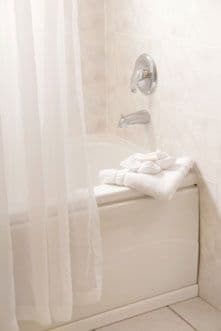 Shower Curtains & Bathmats